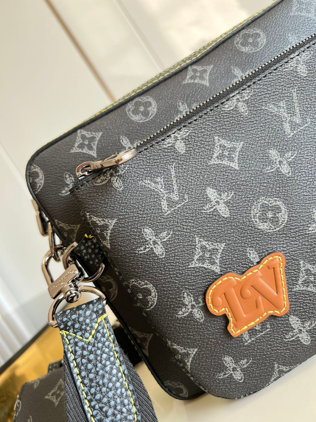 Elite Carryalls