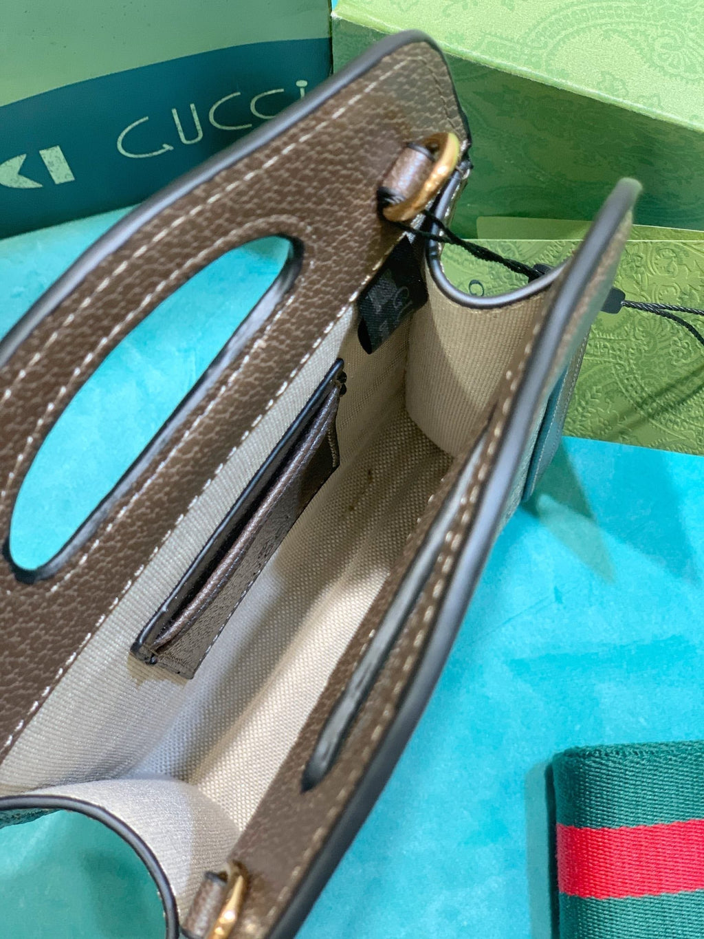 Elite Carryalls