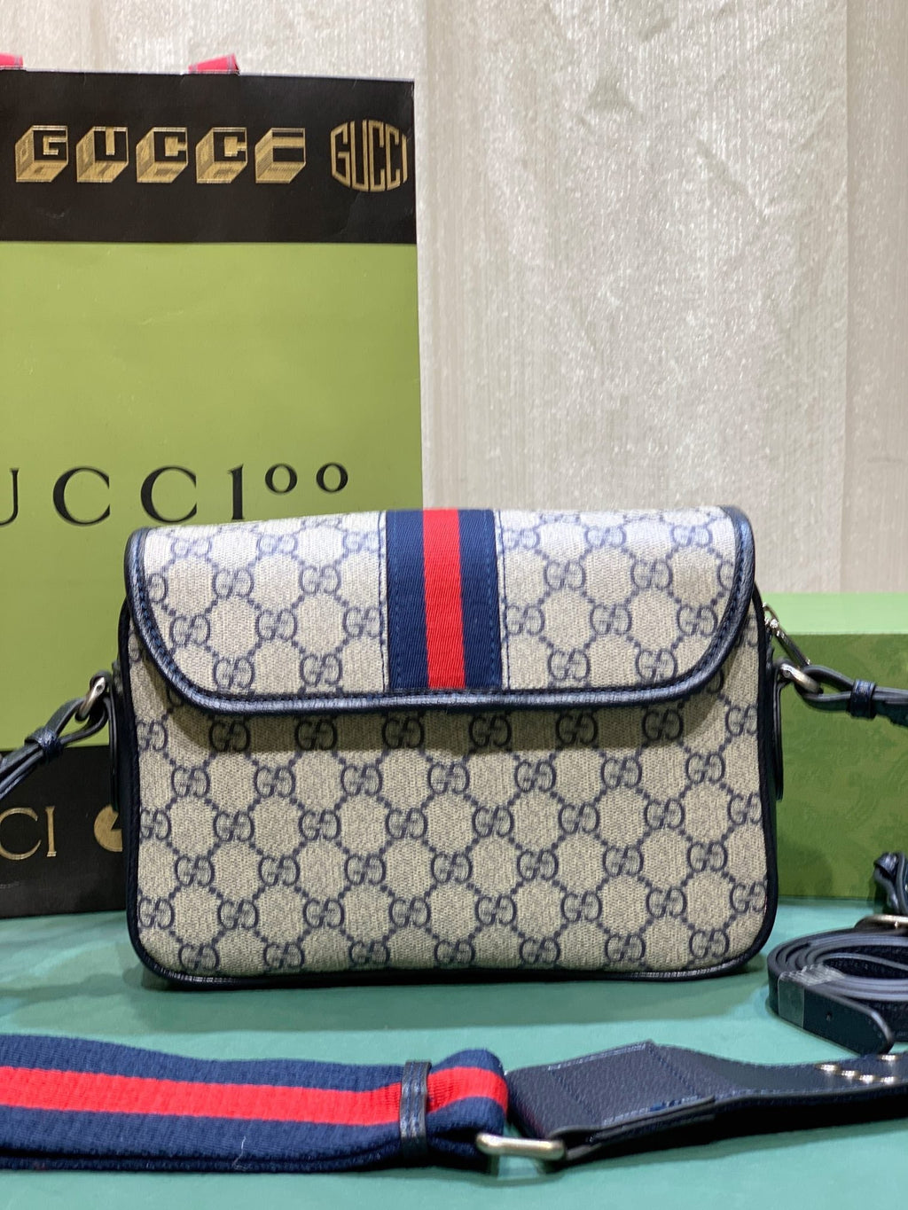 Elite Carryalls