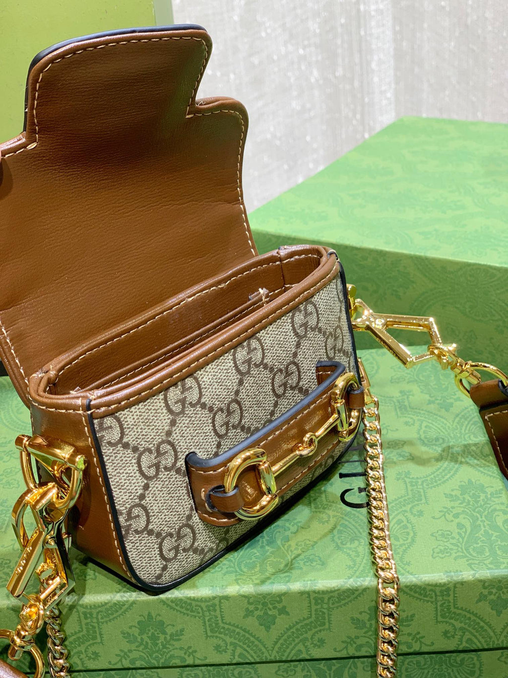 Elite Carryalls
