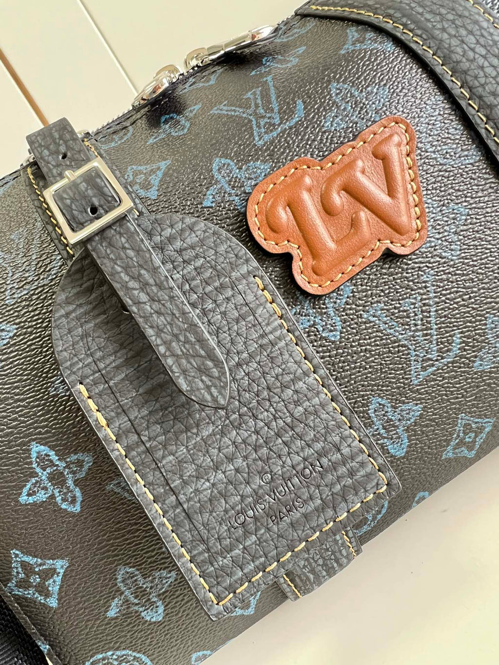 Elite Carryalls