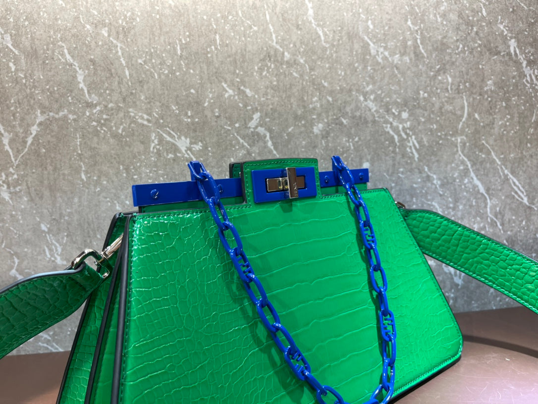 Elite Carryalls