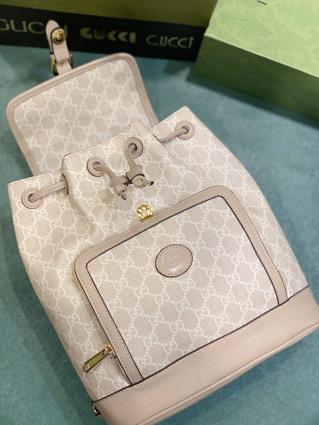 Elite Carryalls