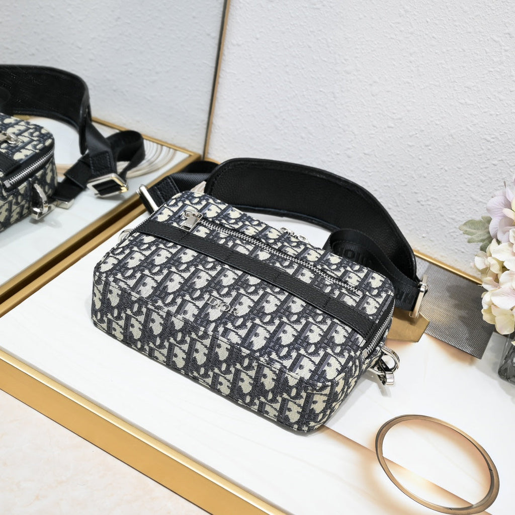Elite Carryalls