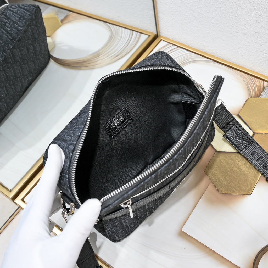 Elite Carryalls