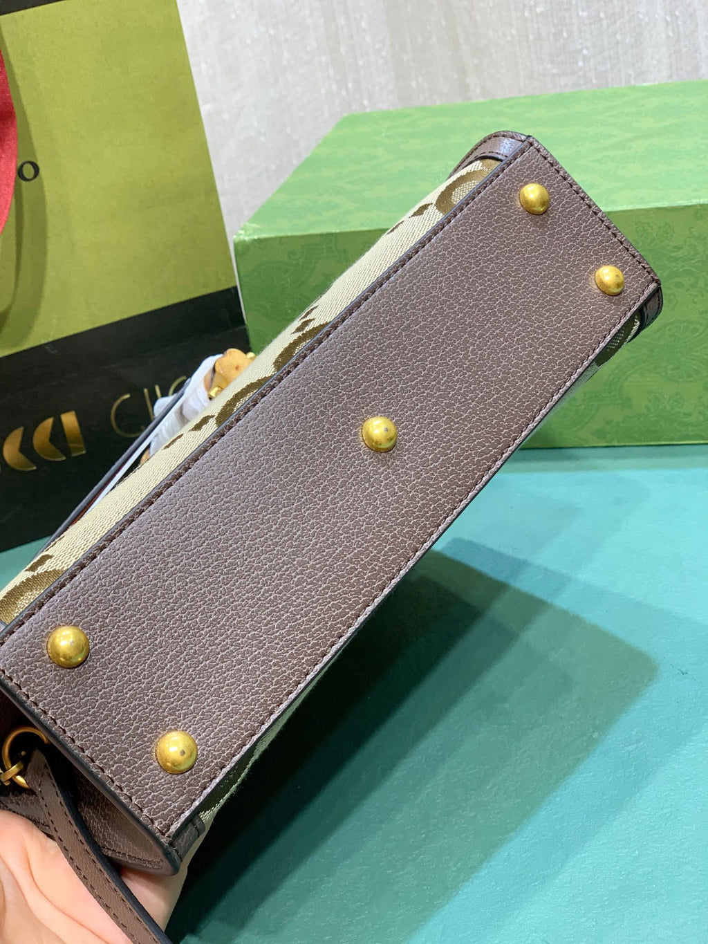 Elite Carryalls