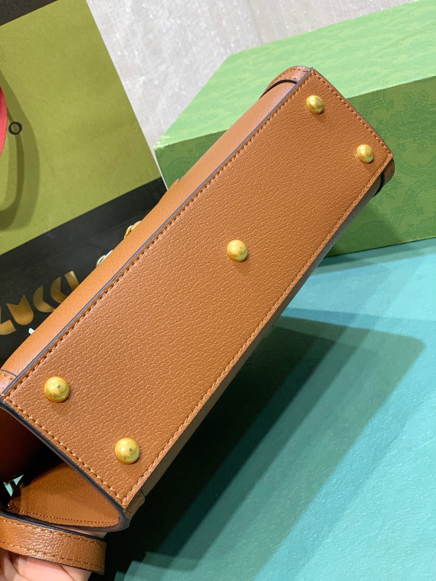 Elite Carryalls