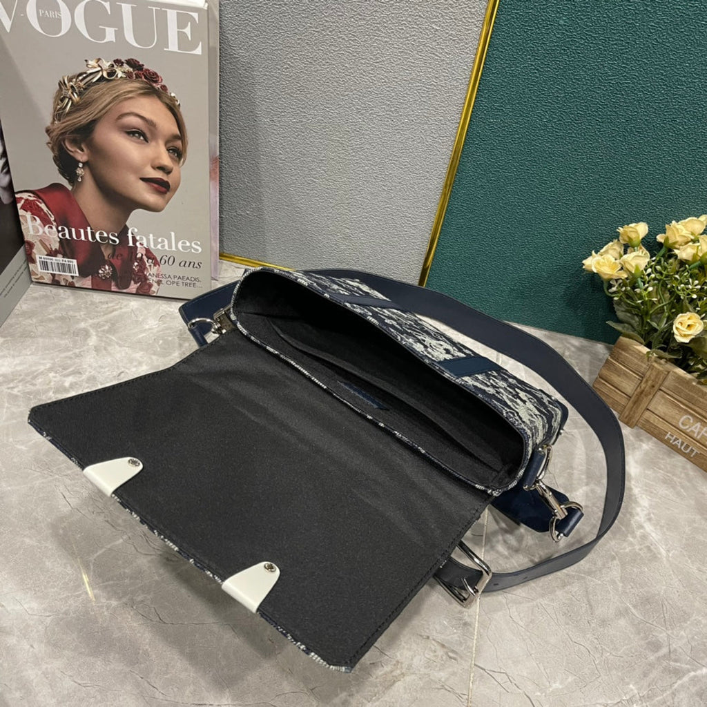 Elite Carryalls