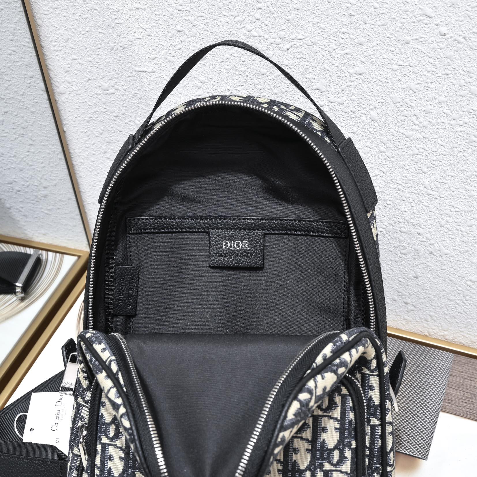 Elite Carryalls
