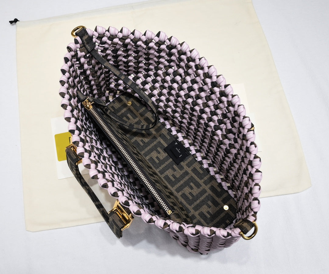 Elite Carryalls
