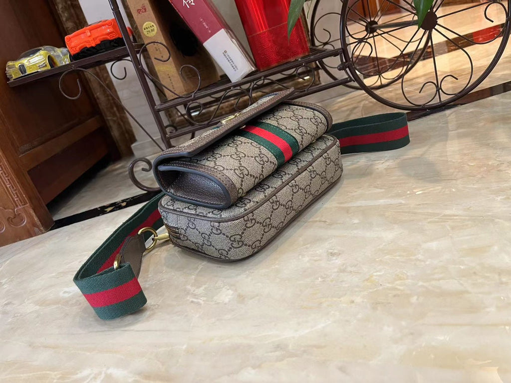 Elite Carryalls