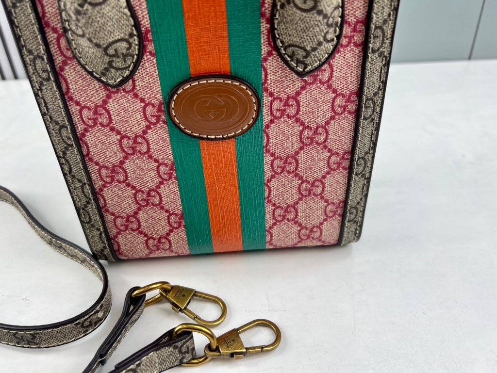 Elite Carryalls