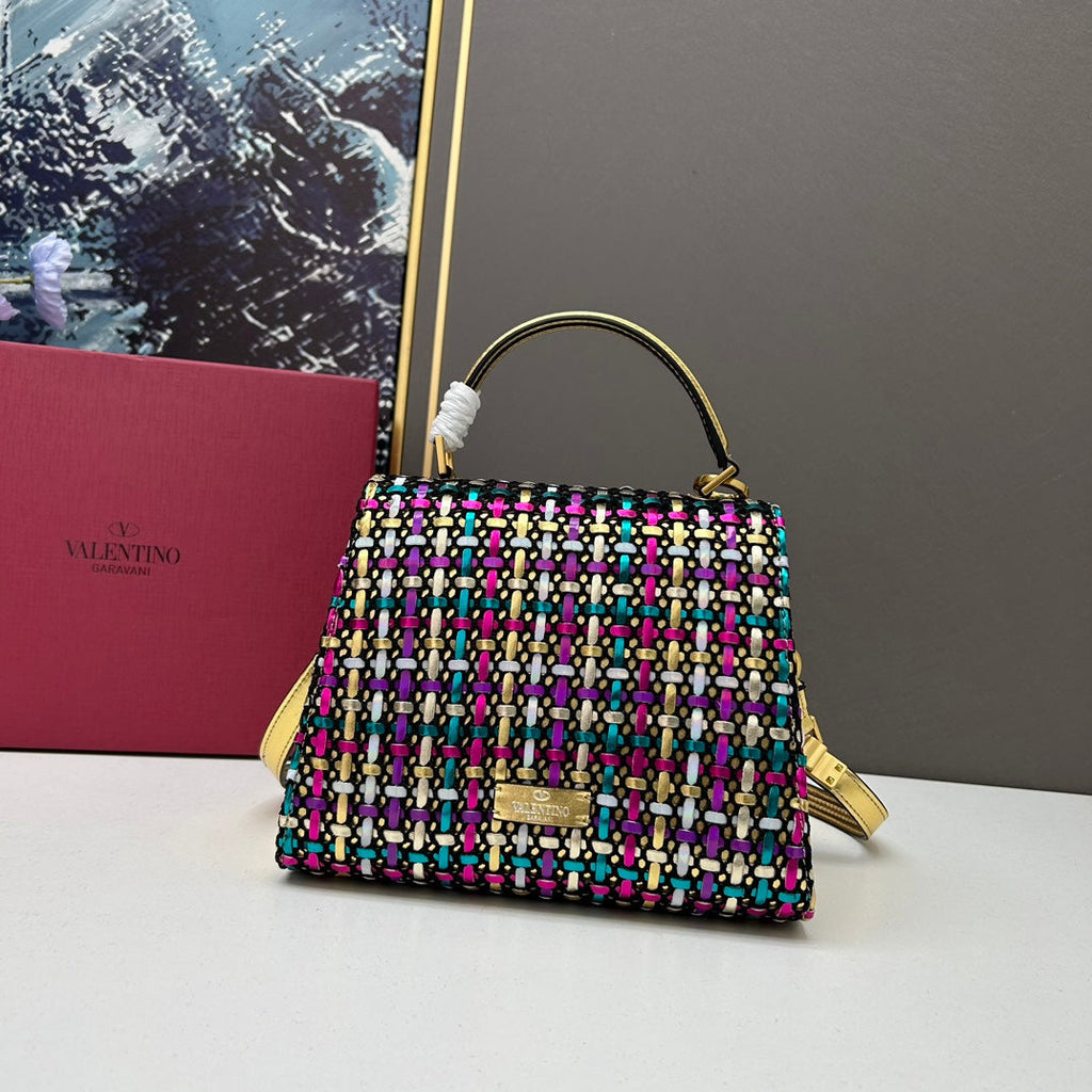 Elite Carryalls