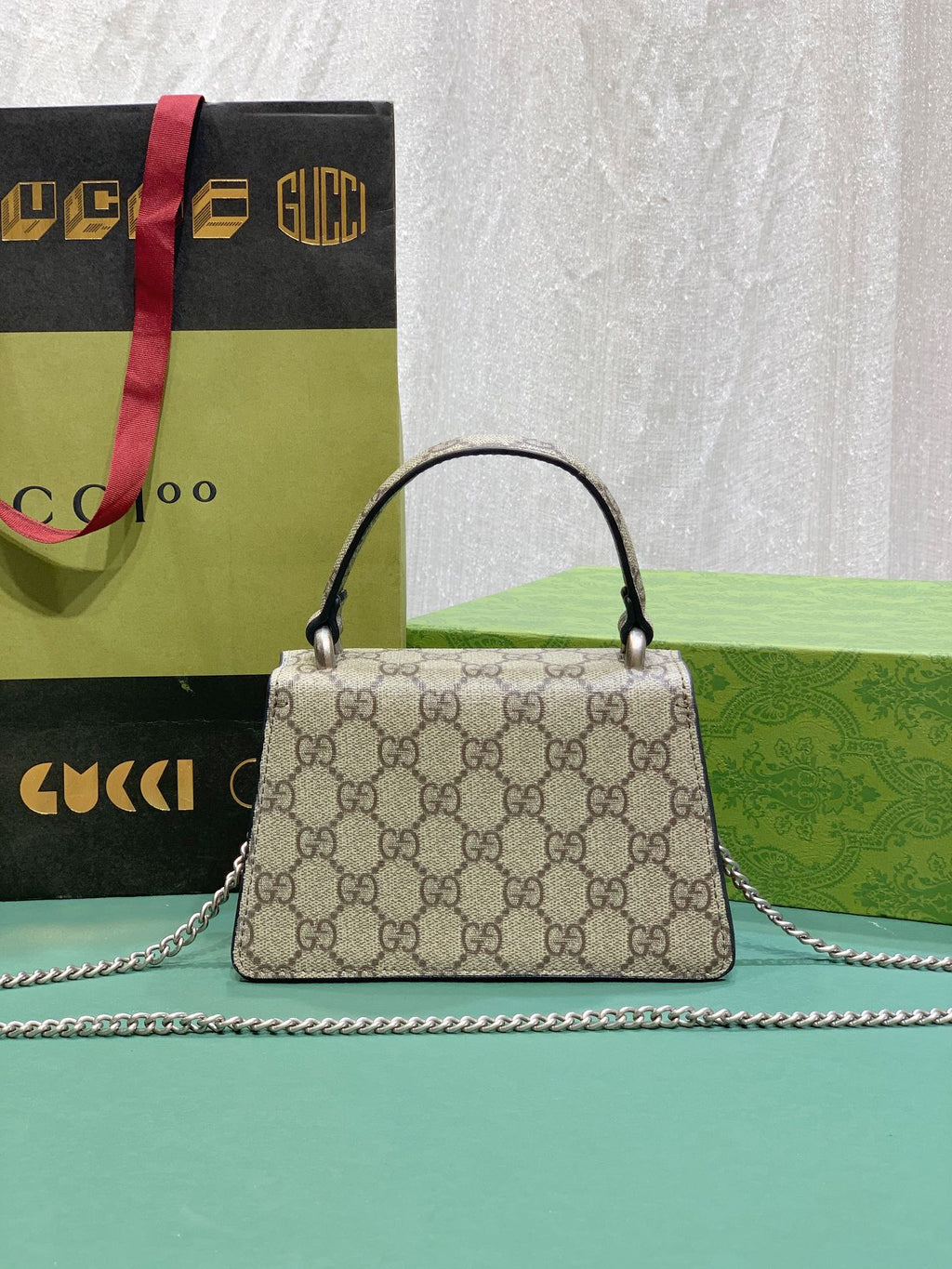 Elite Carryalls