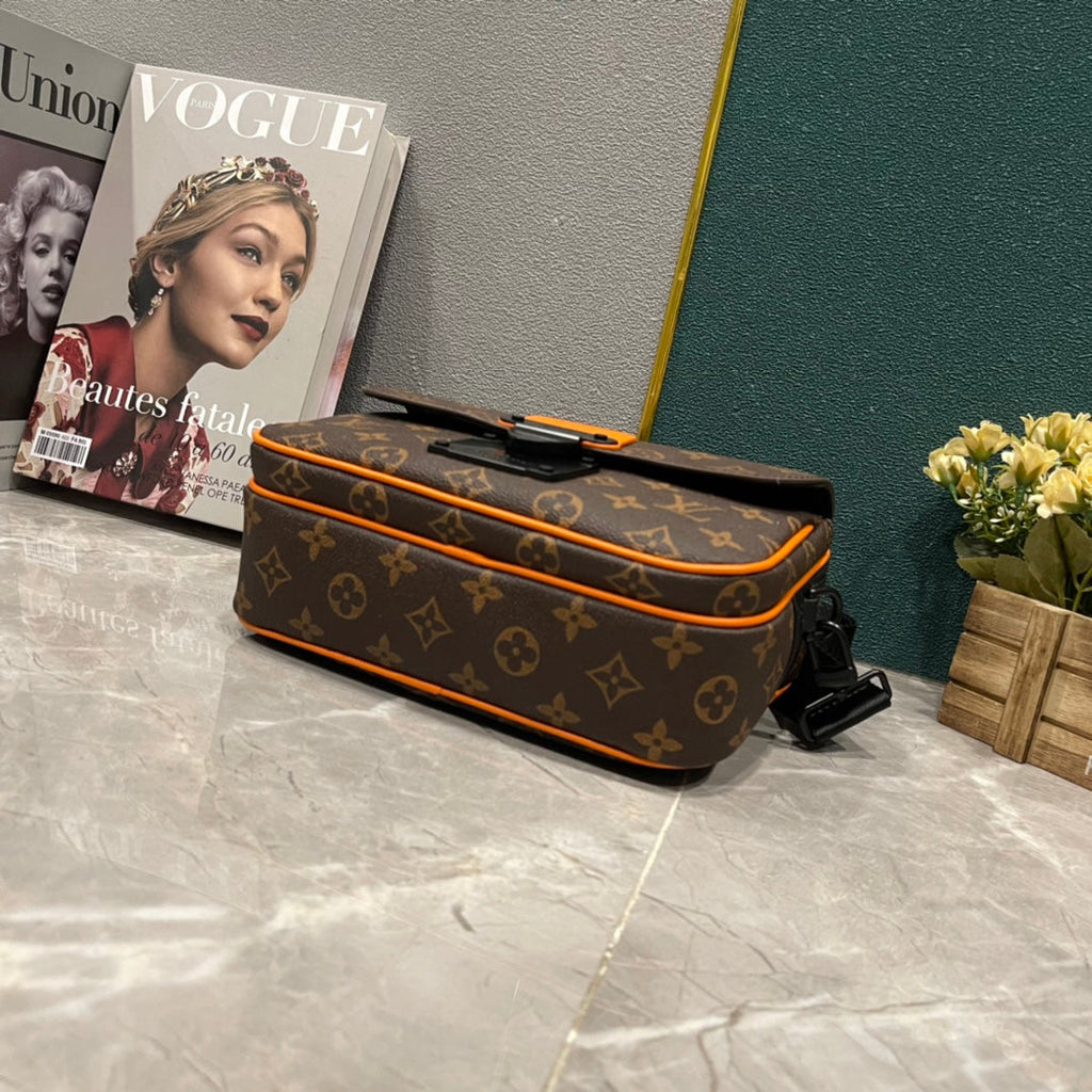 Elite Carryalls