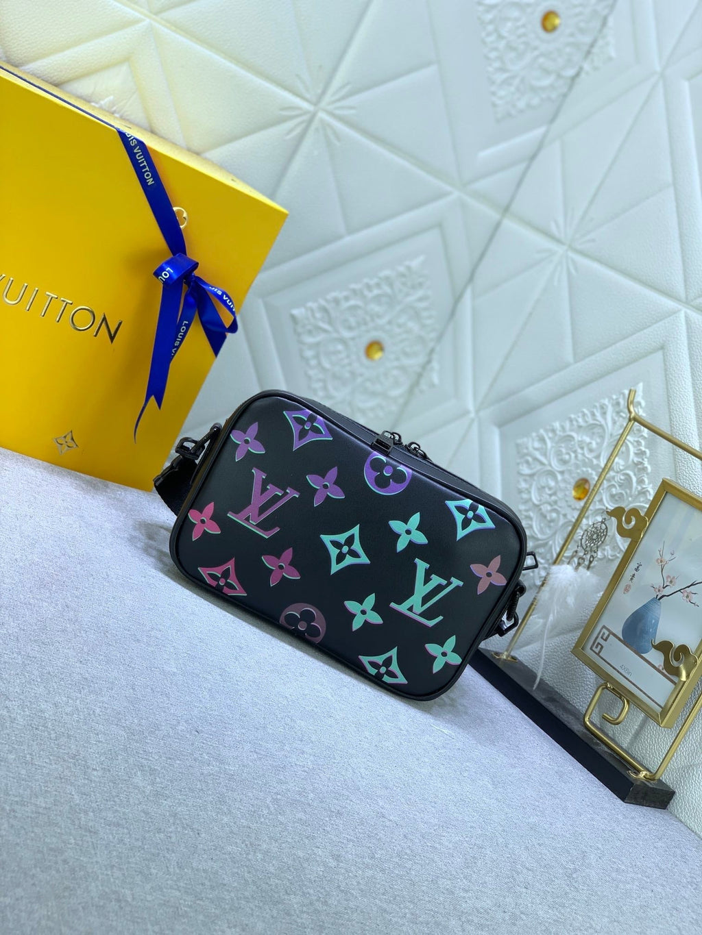 Elite Carryalls