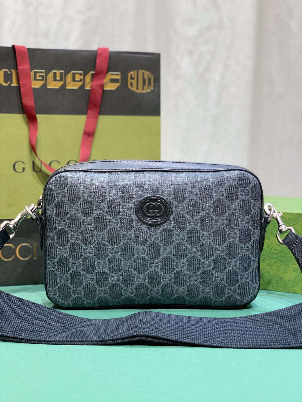 Elite Carryalls