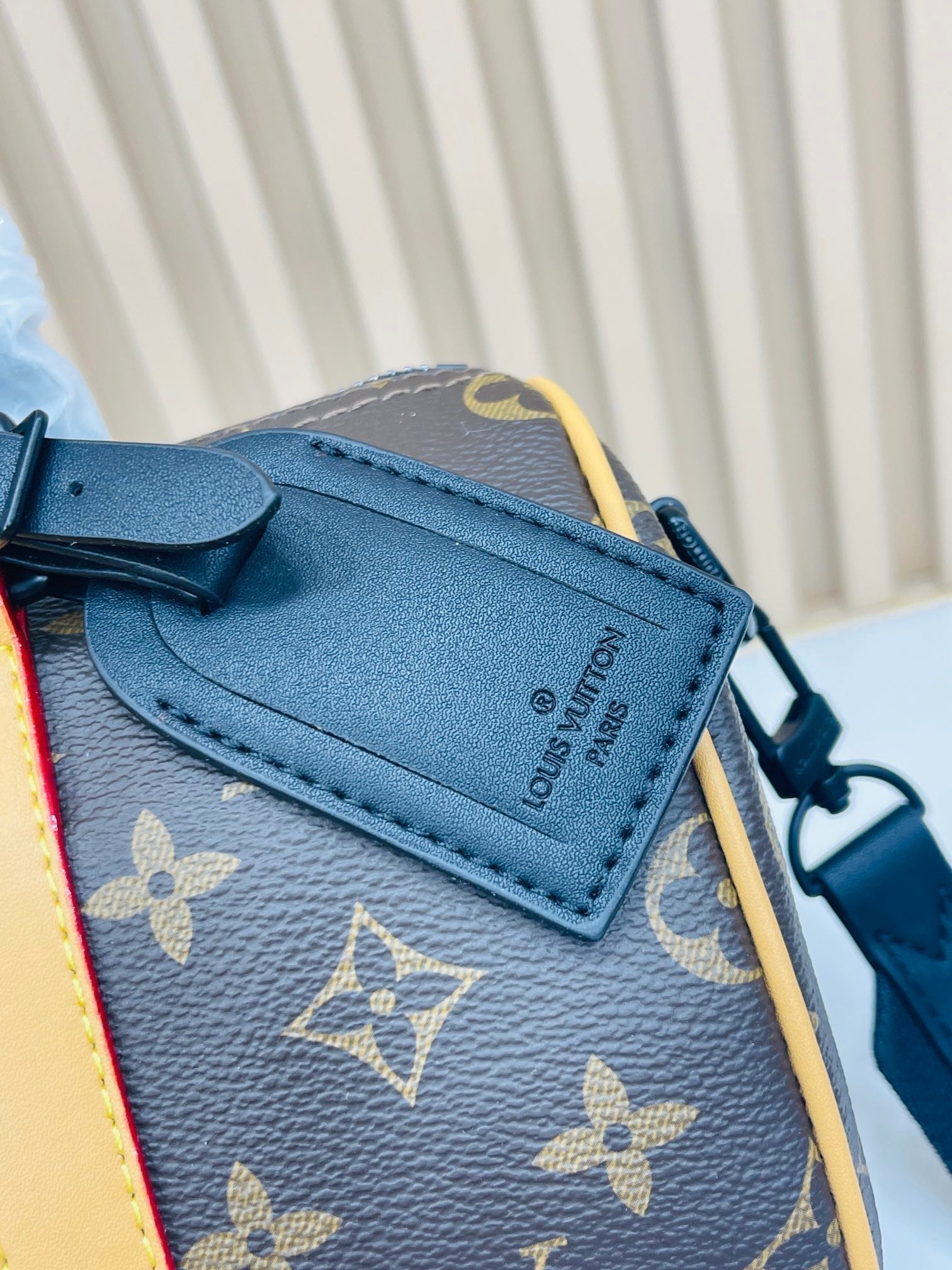 Elite Carryalls