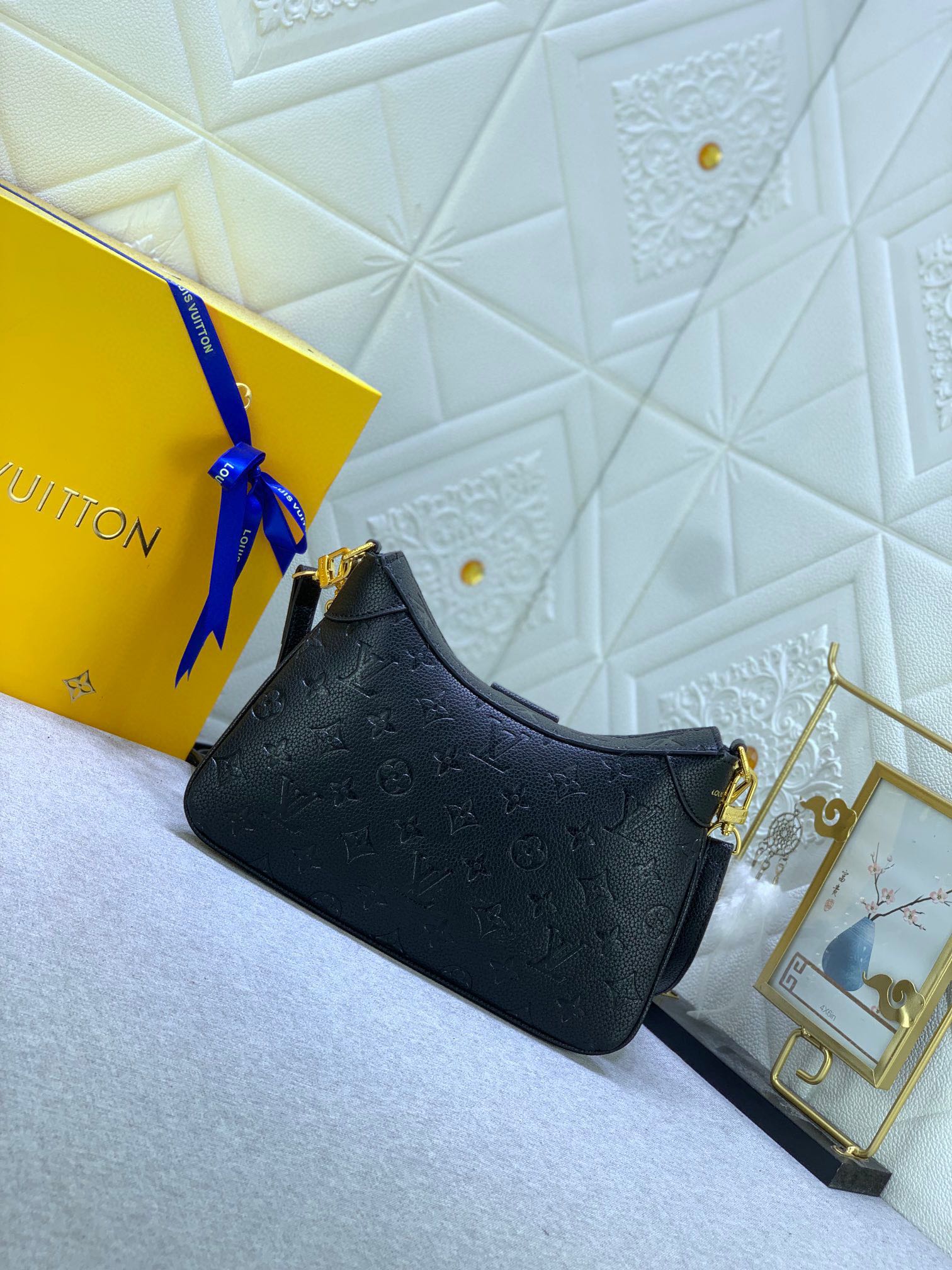 Elite Carryalls