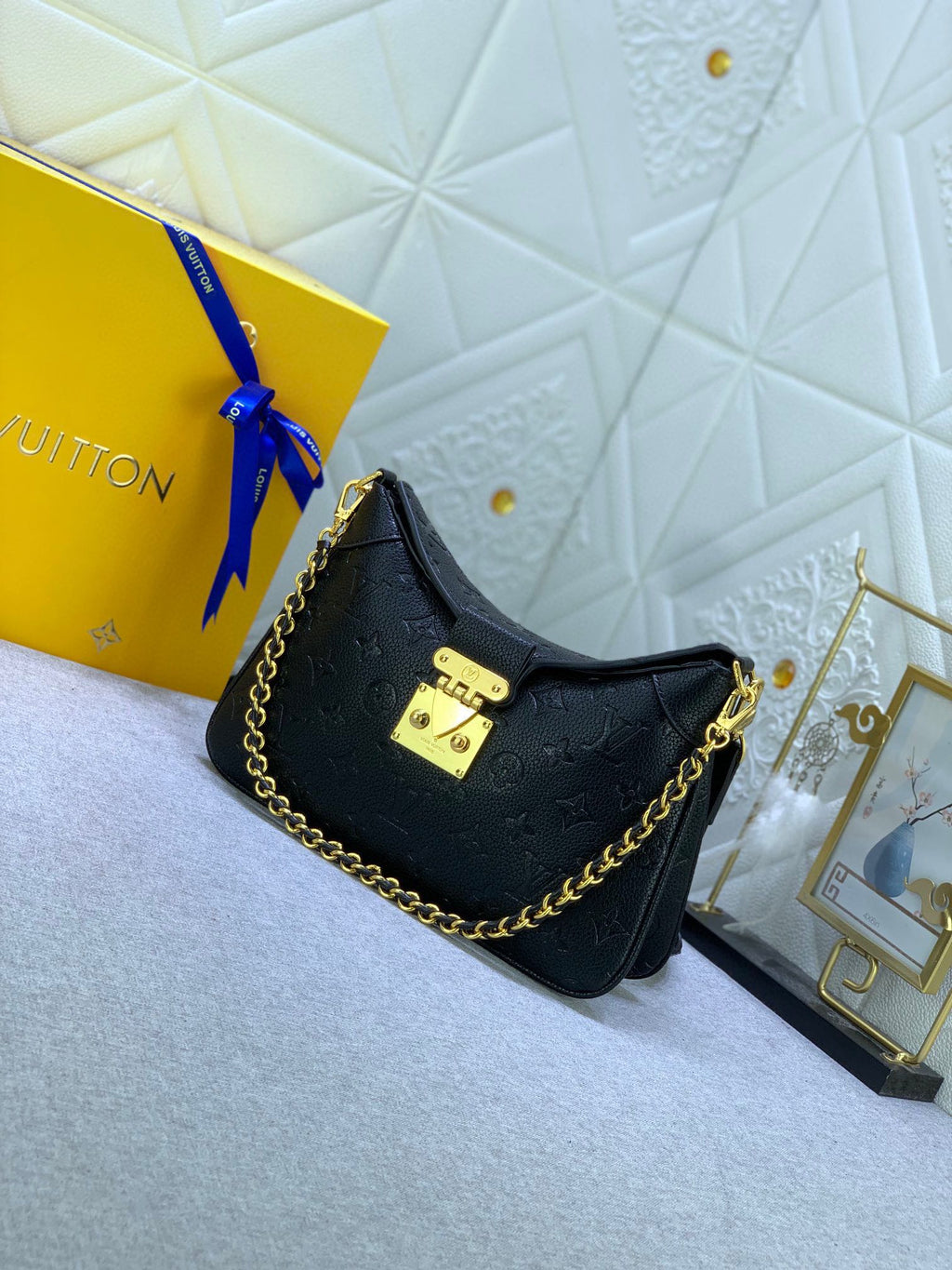 Elite Carryalls