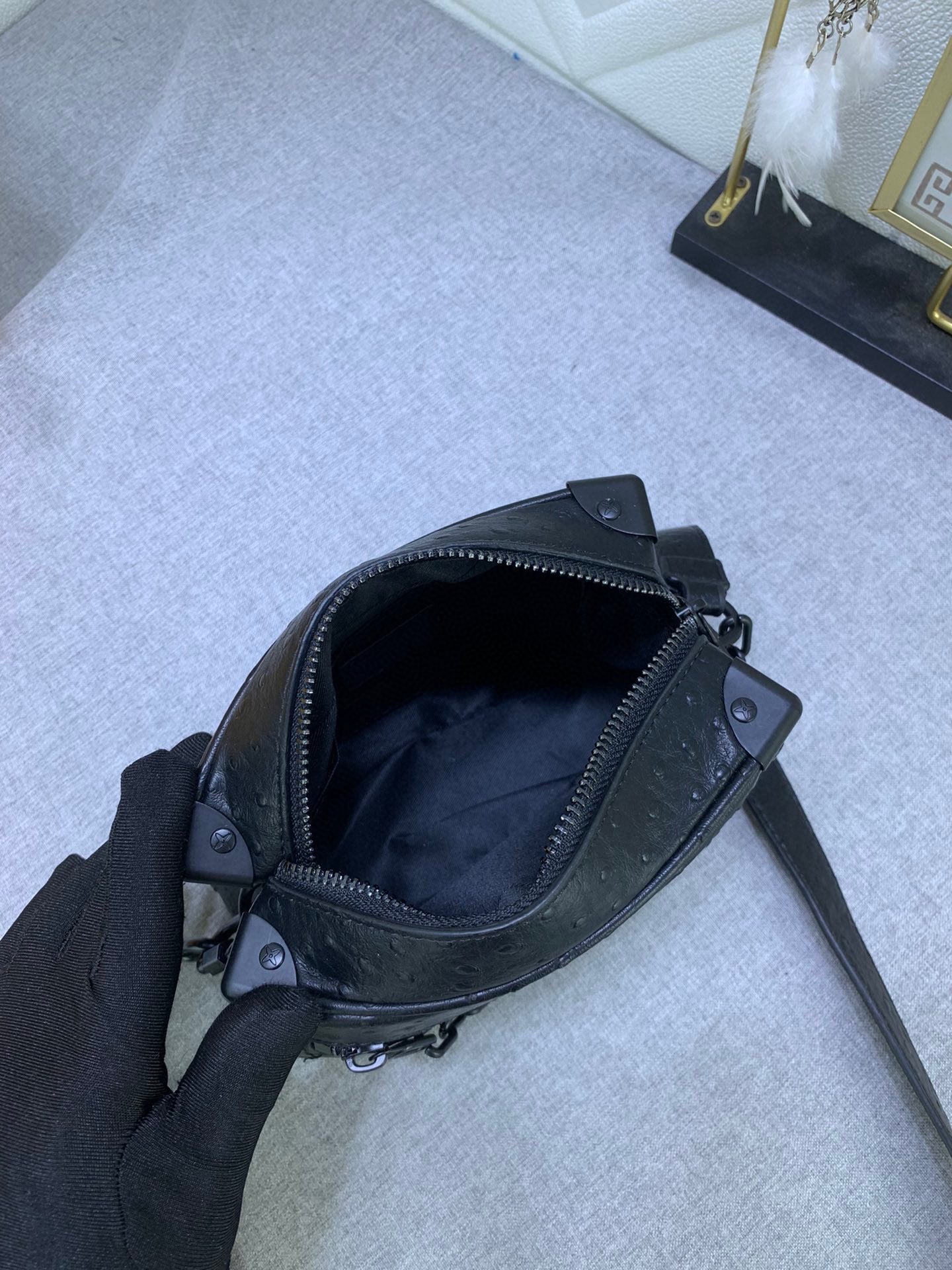 Elite Carryalls