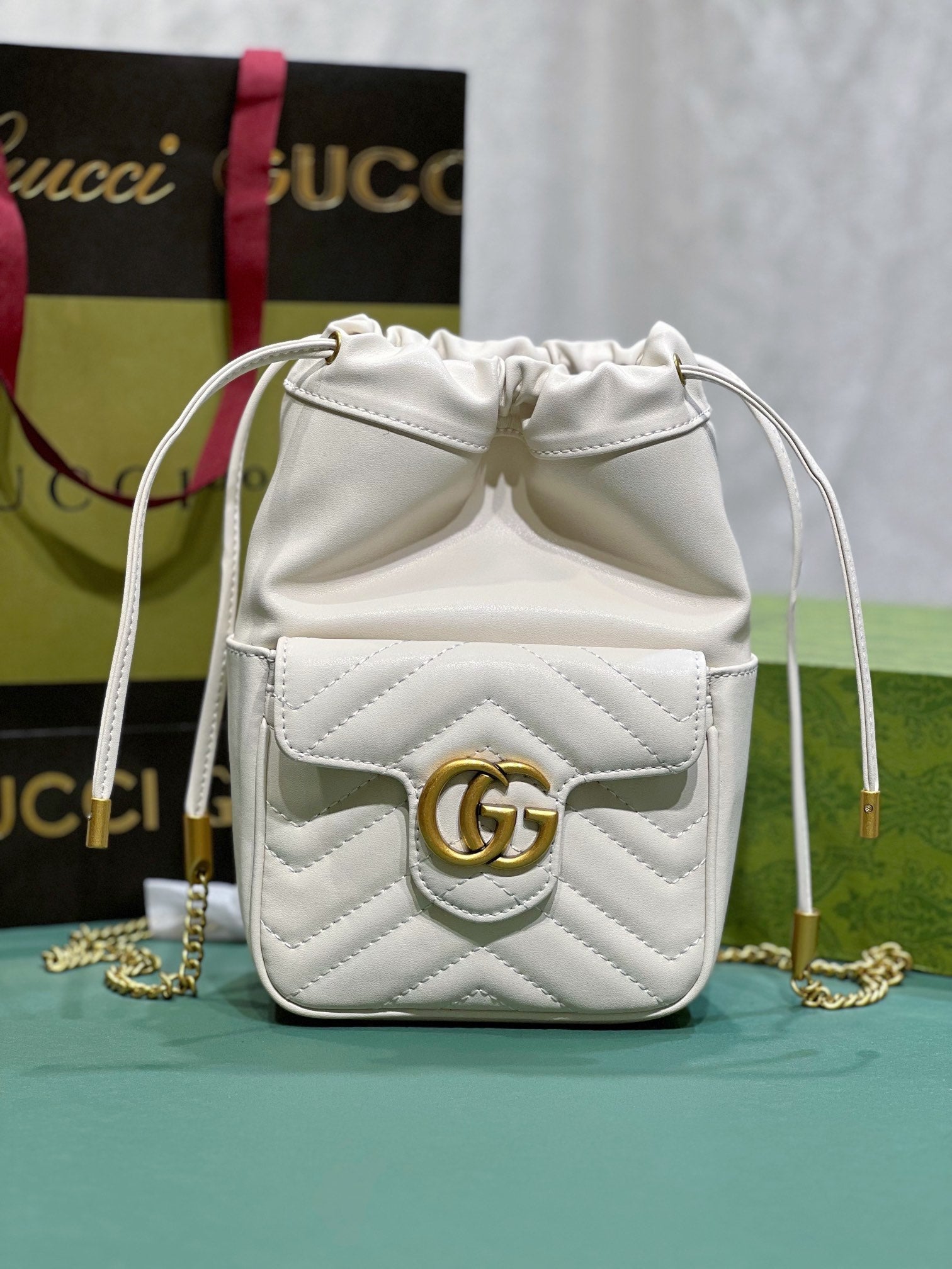 Elite Carryalls
