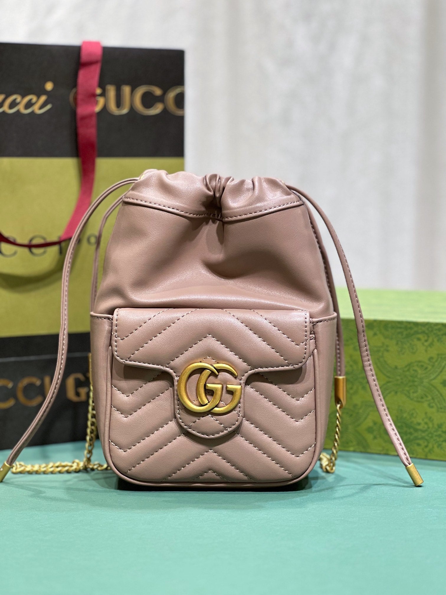 Elite Carryalls