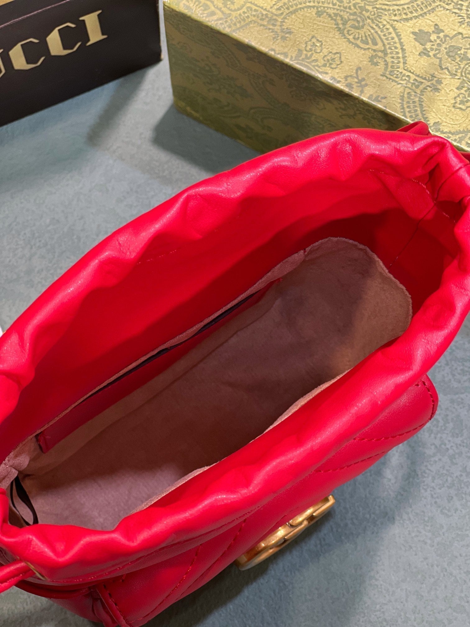 Elite Carryalls