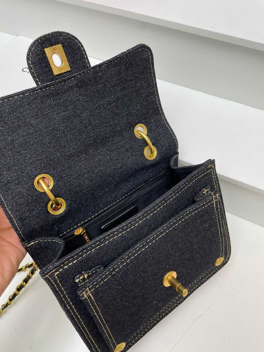 Elite Carryalls
