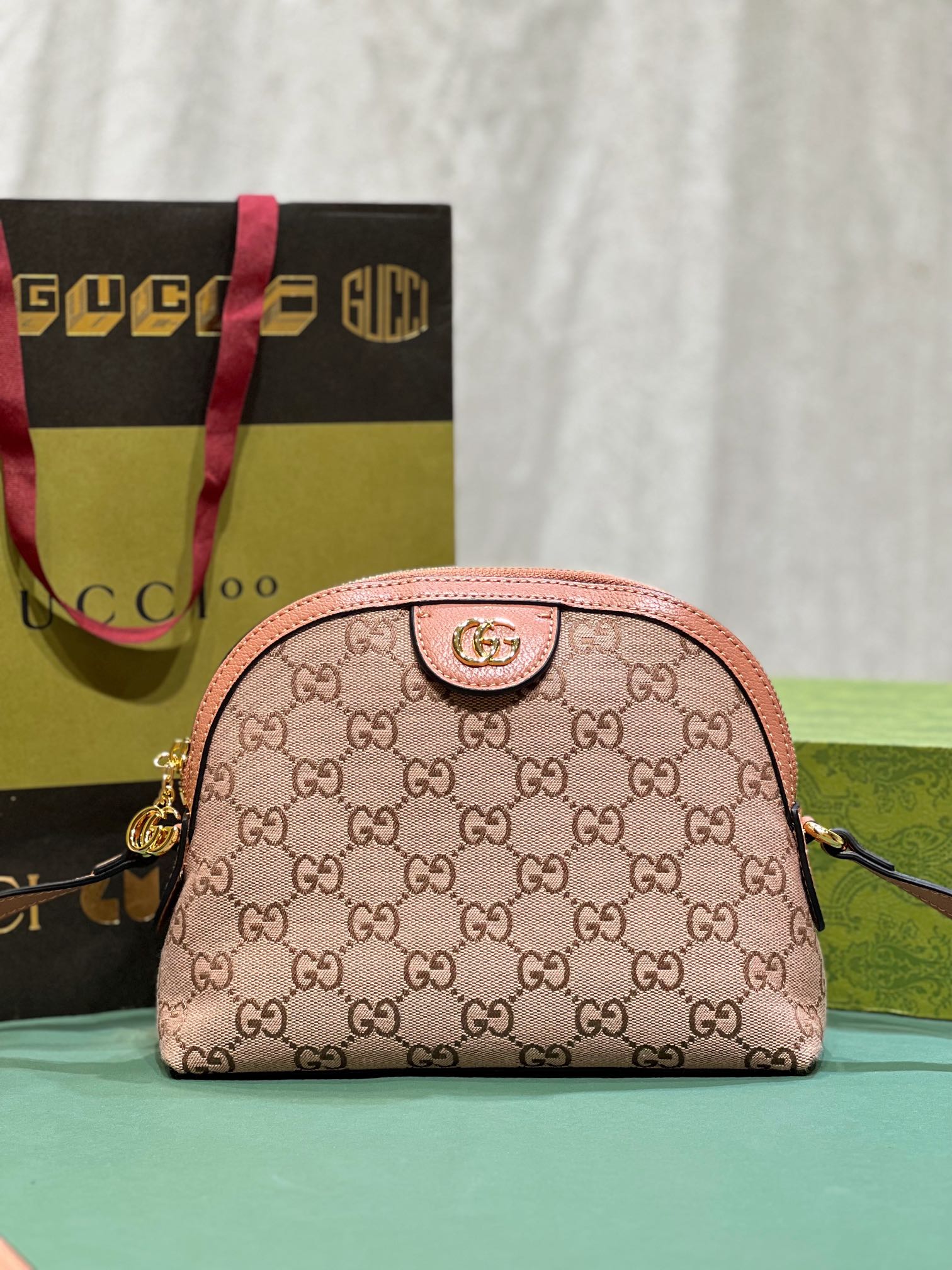 Elite Carryalls