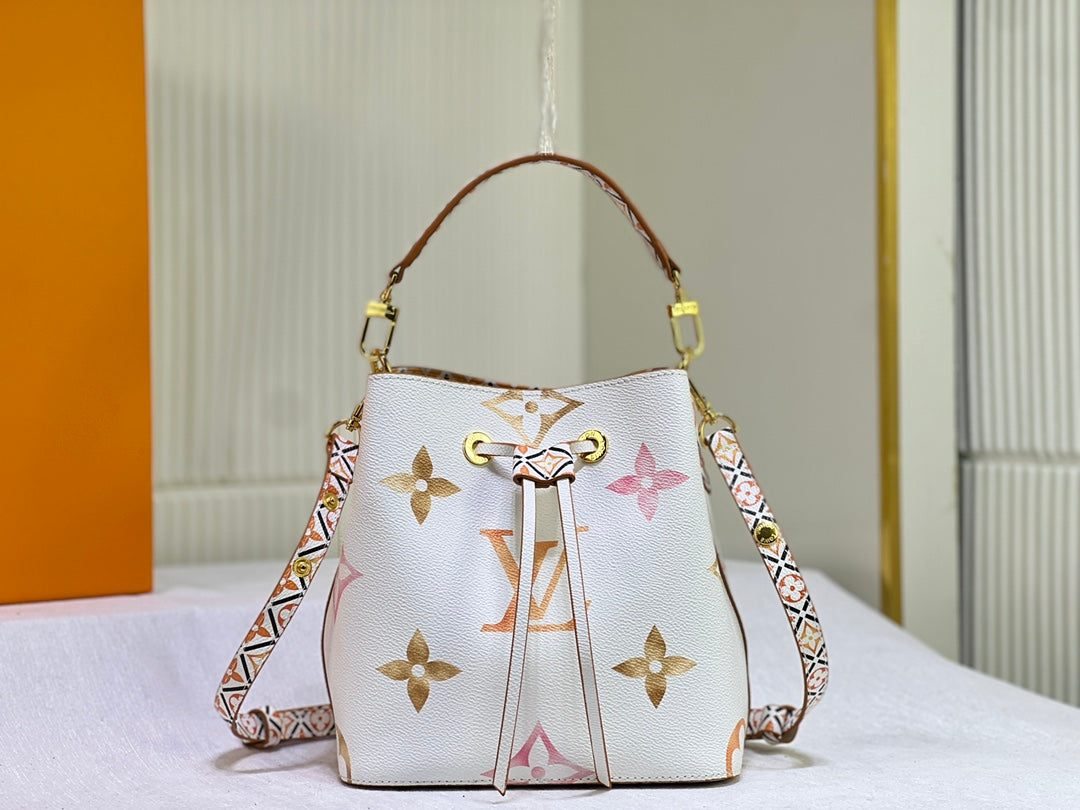 Elite Carryalls