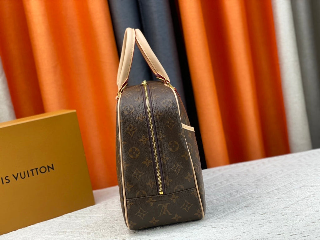 Elite Carryalls