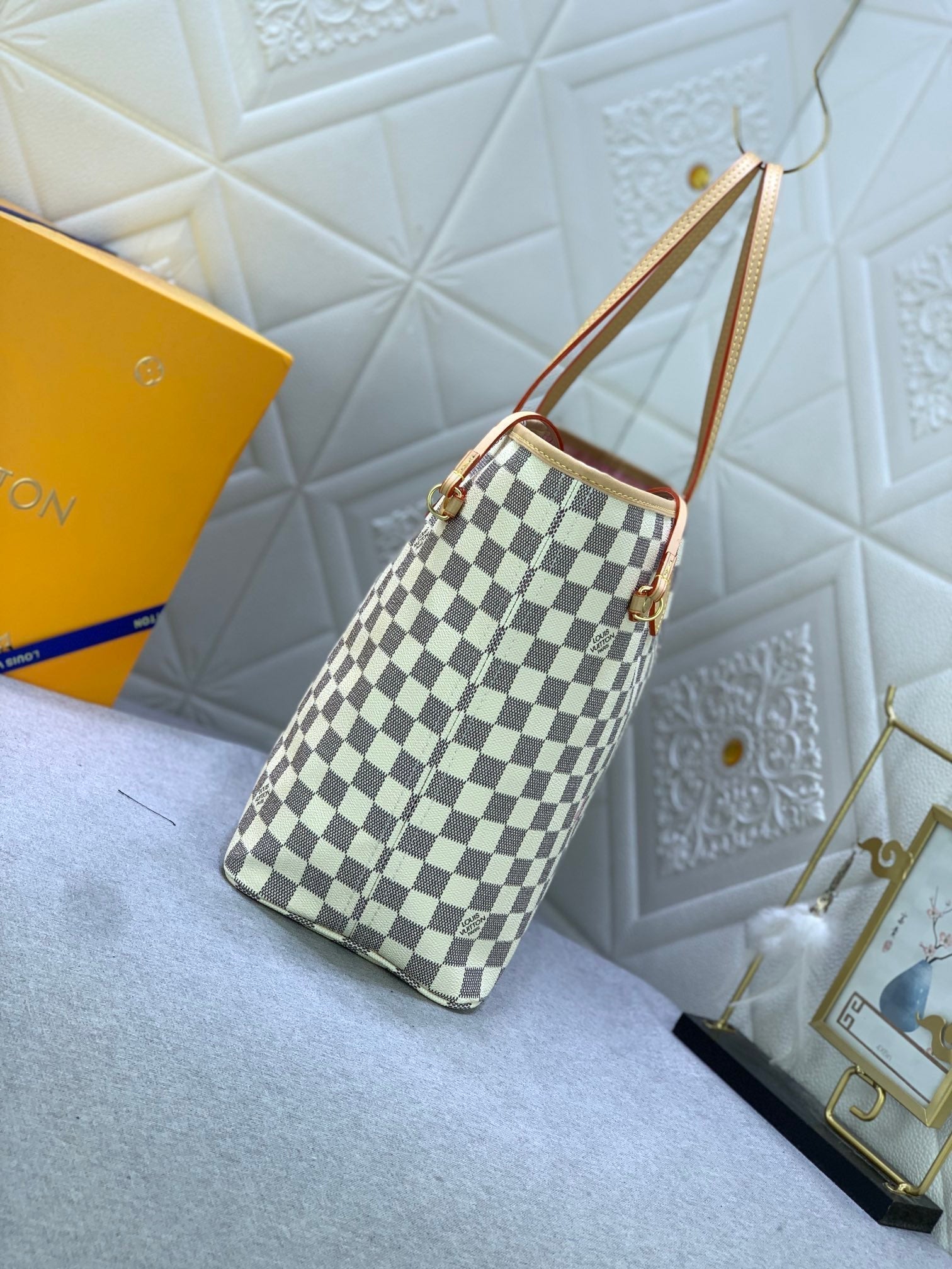 Elite Carryalls