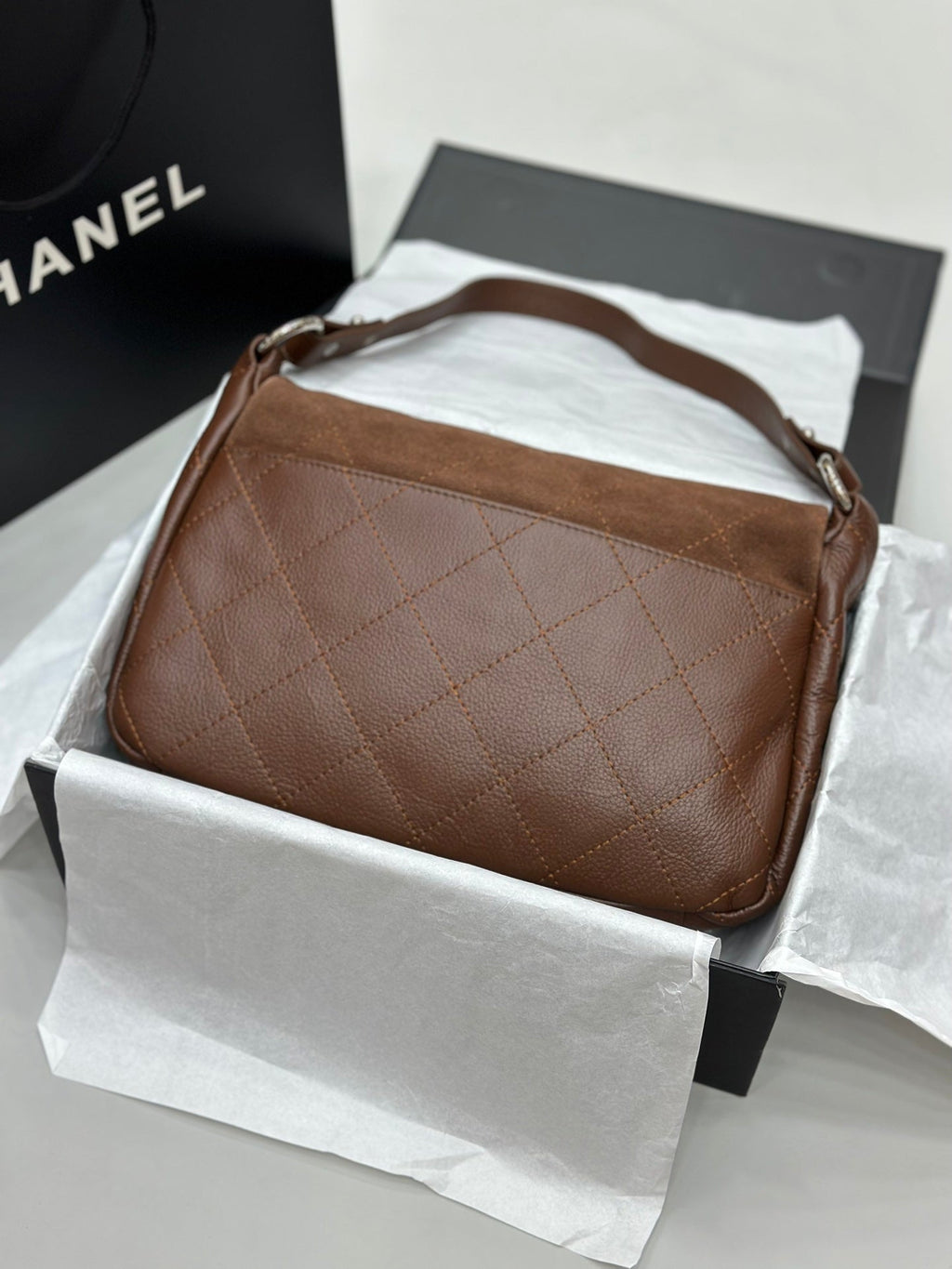 Elite Carryalls