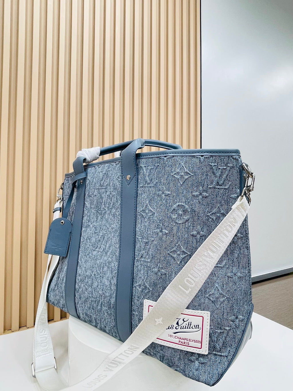 Elite Carryalls