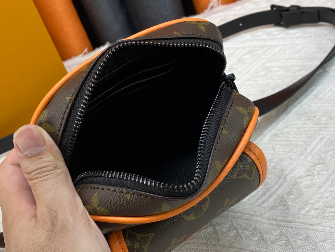 Elite Carryalls