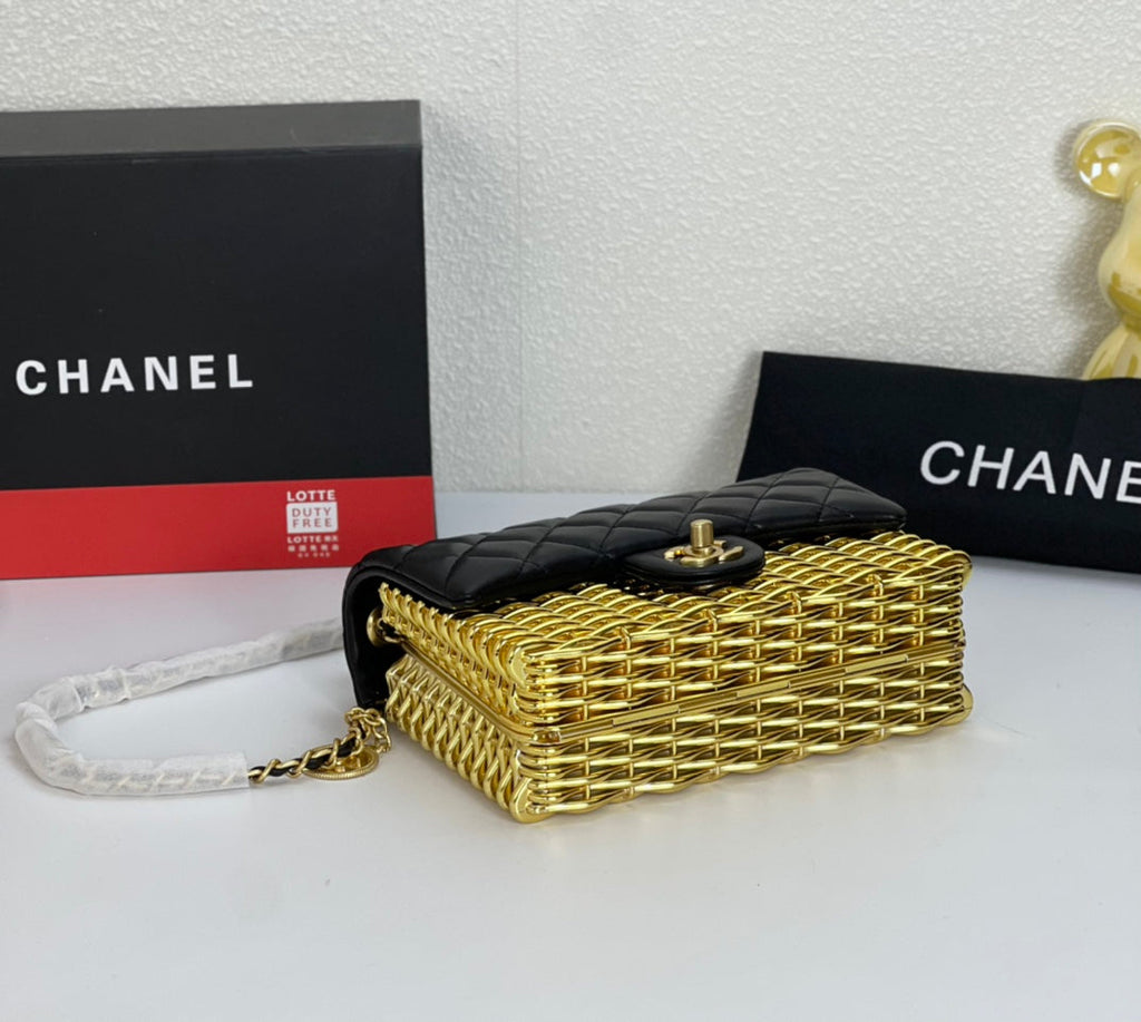 Elite Carryalls