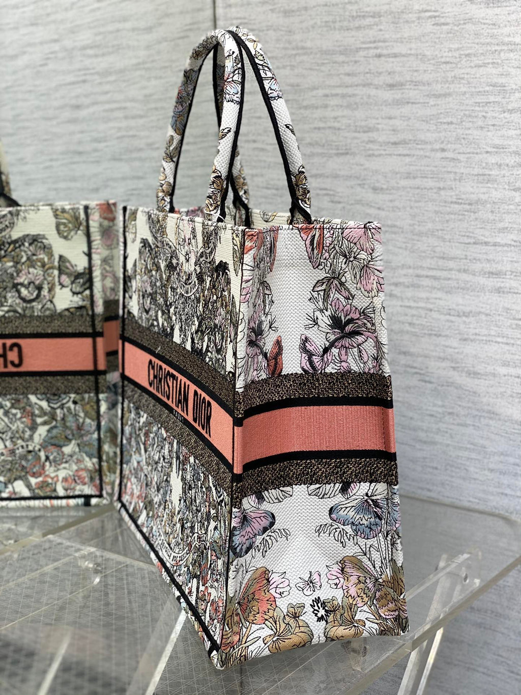 Elite Carryalls