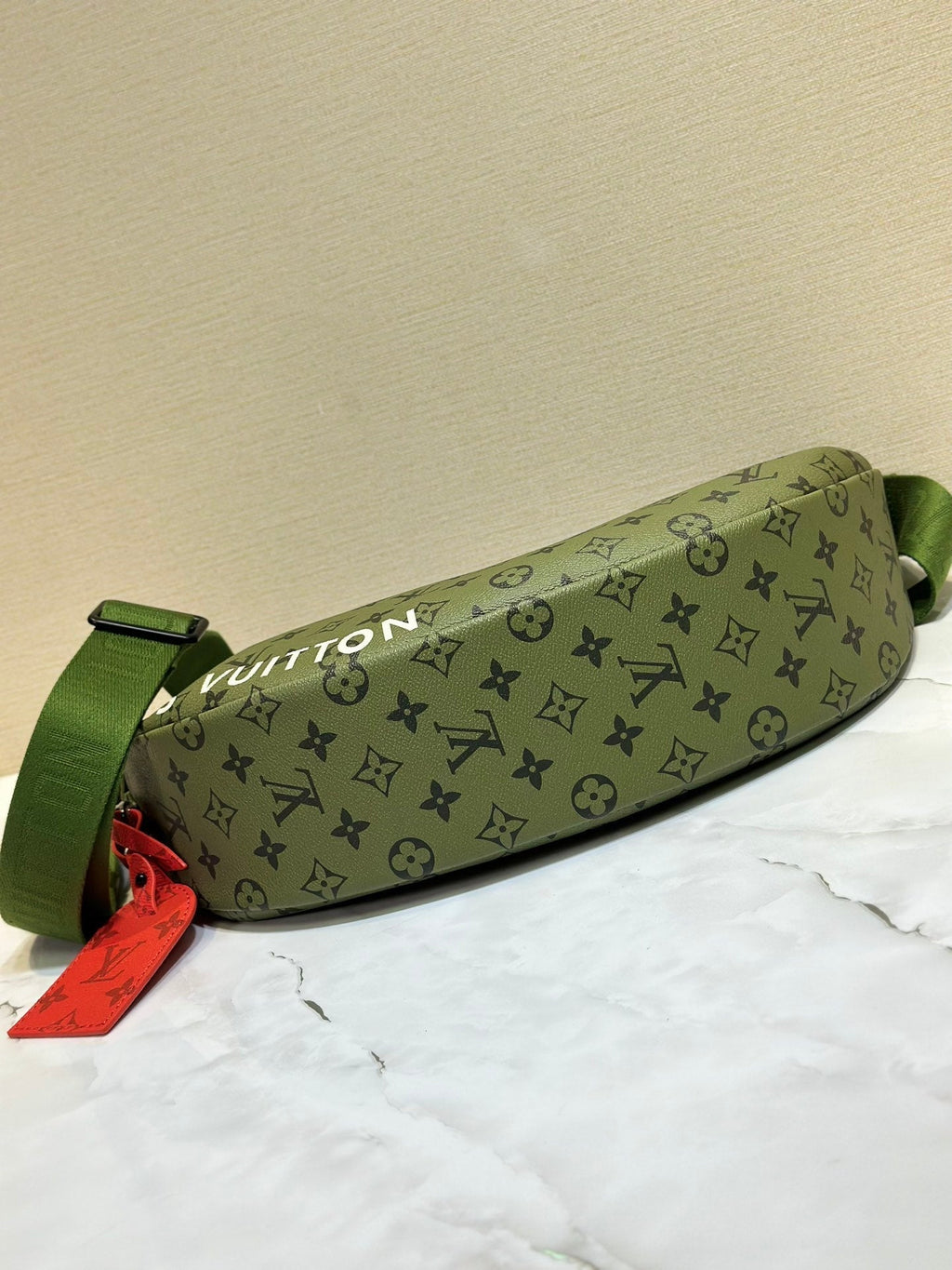Elite Carryalls