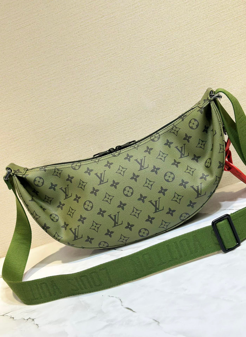 Elite Carryalls
