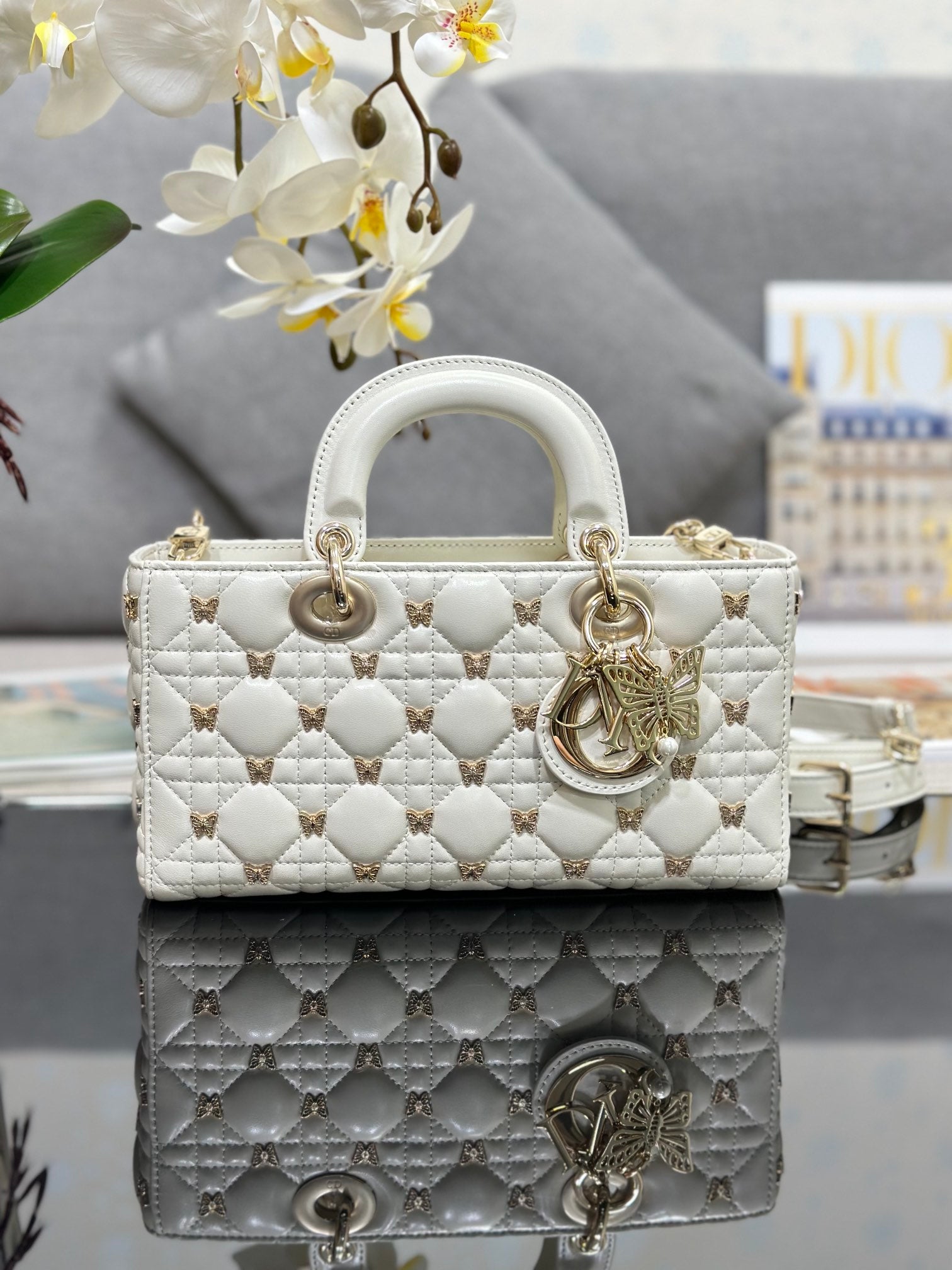 Elite Carryalls