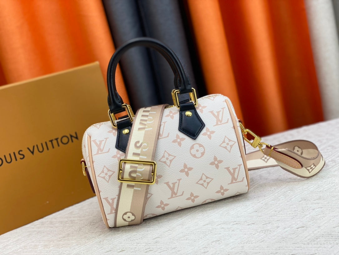 Elite Carryalls