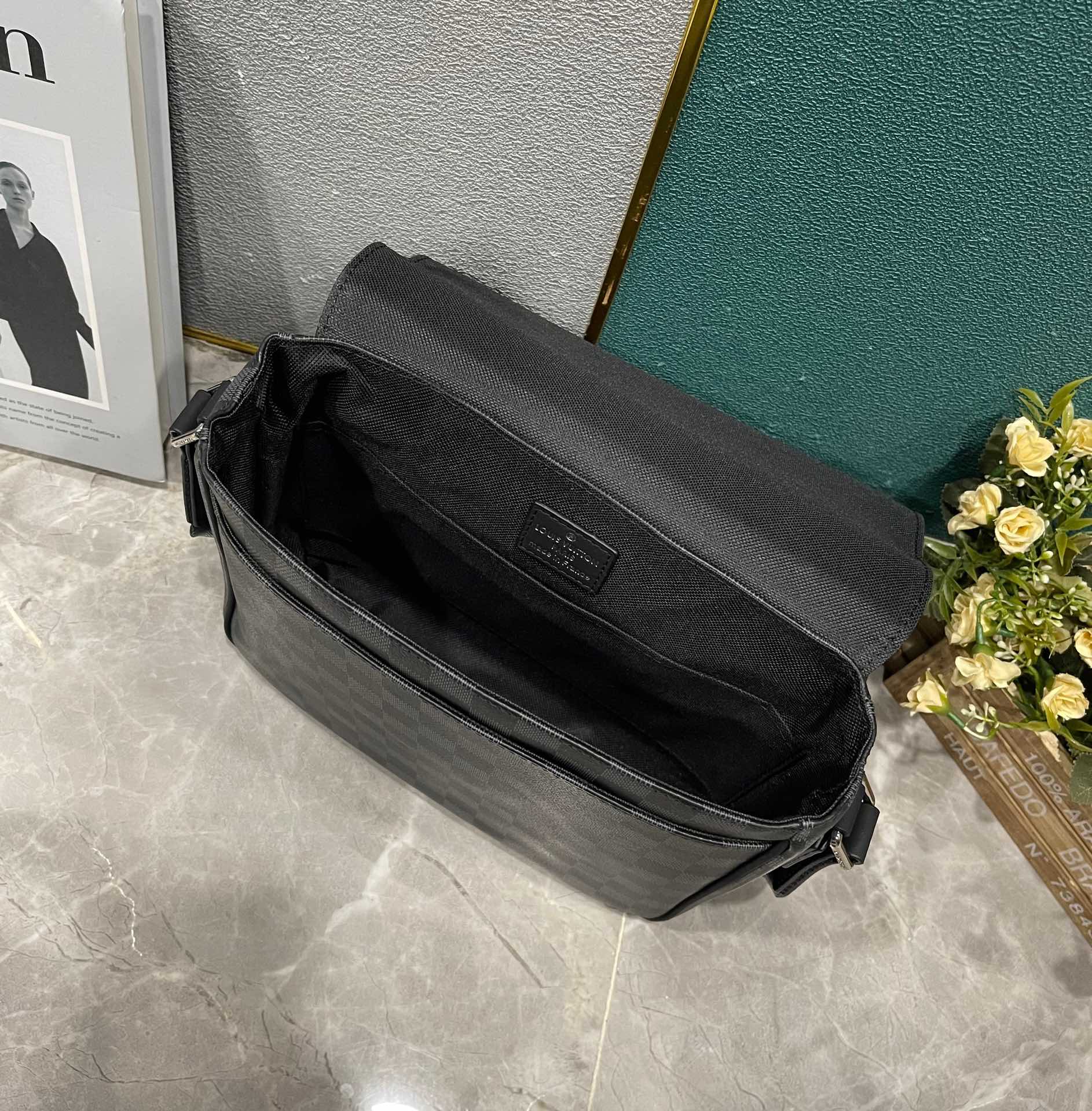 Elite Carryalls