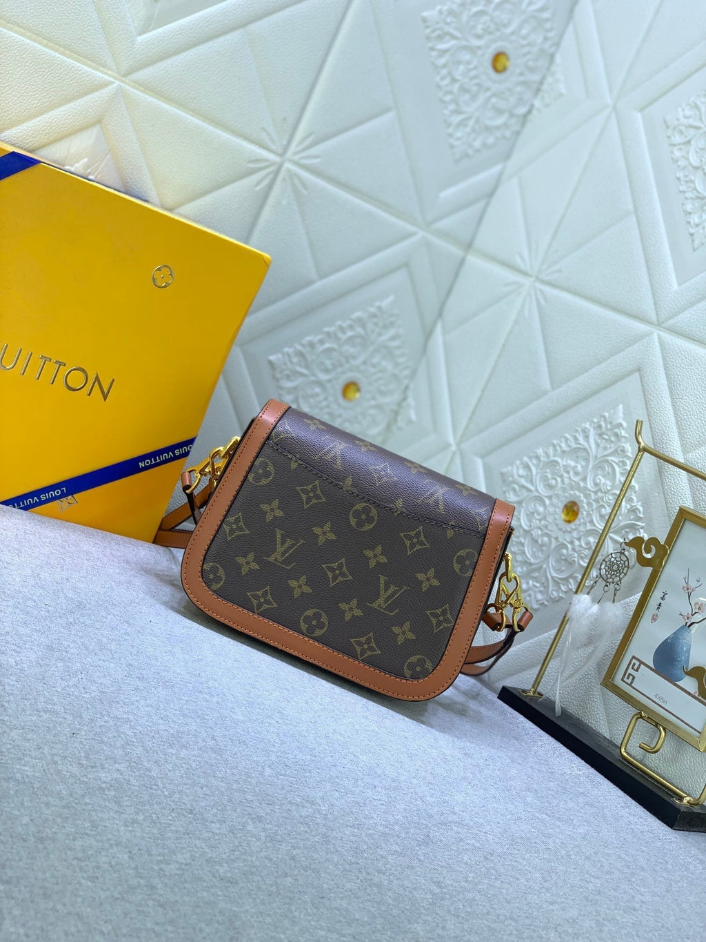 Elite Carryalls