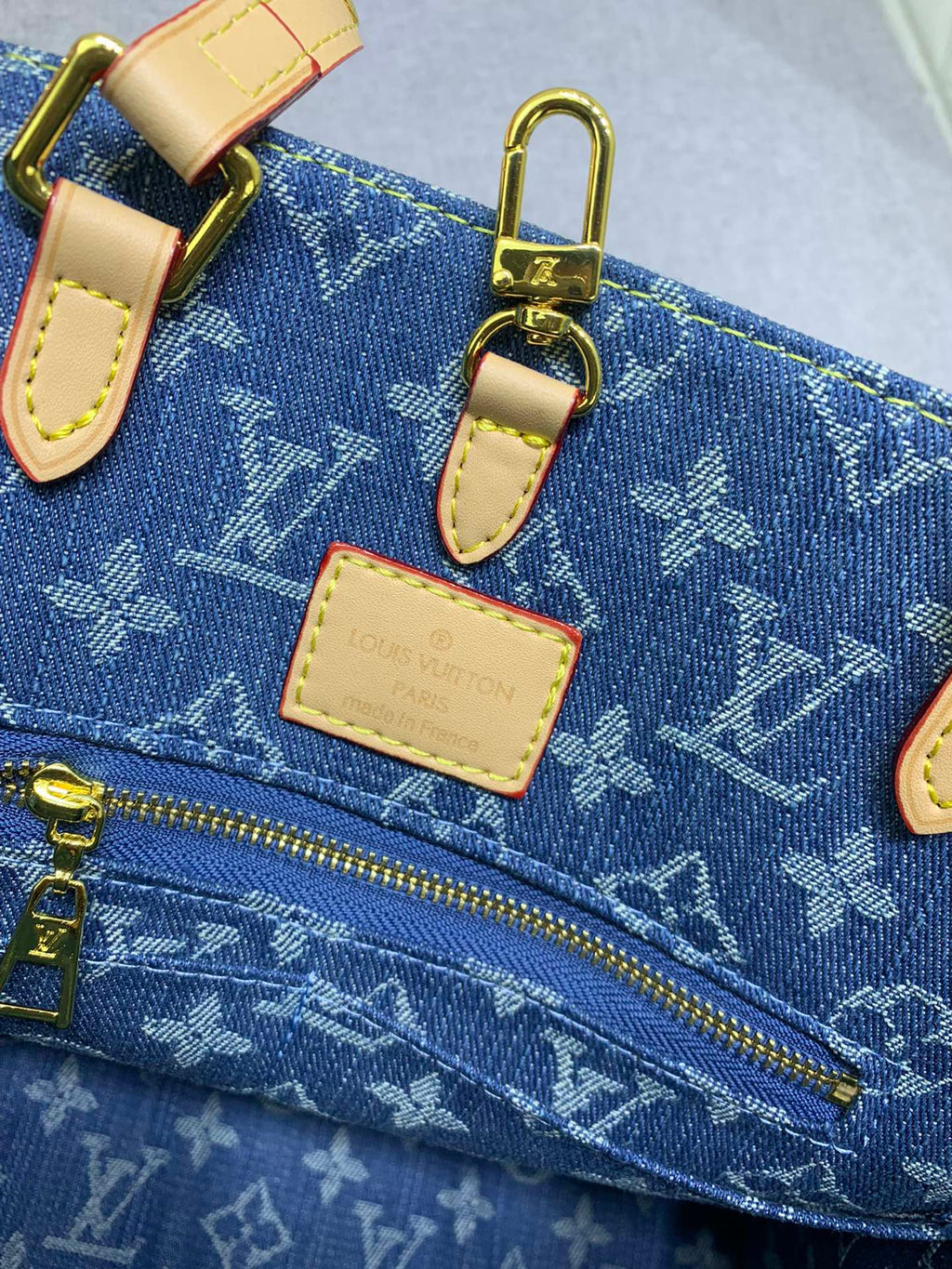 Elite Carryalls