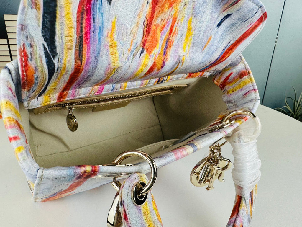 Elite Carryalls