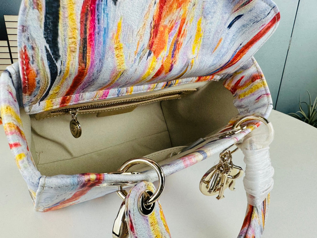 Elite Carryalls