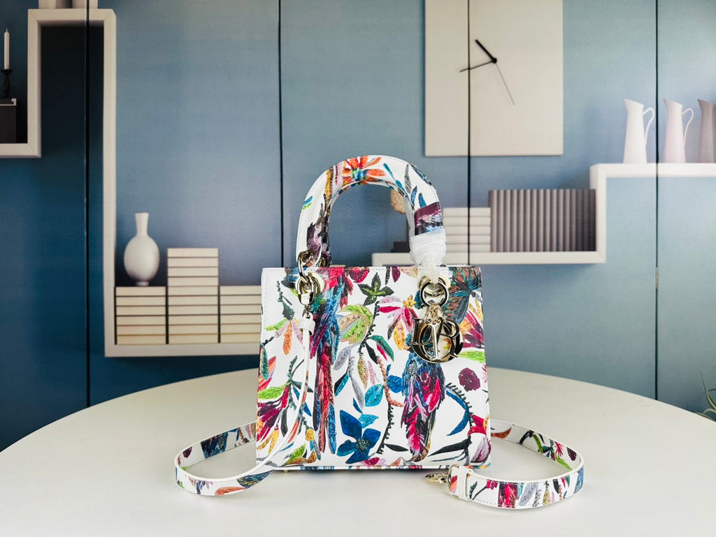 Elite Carryalls