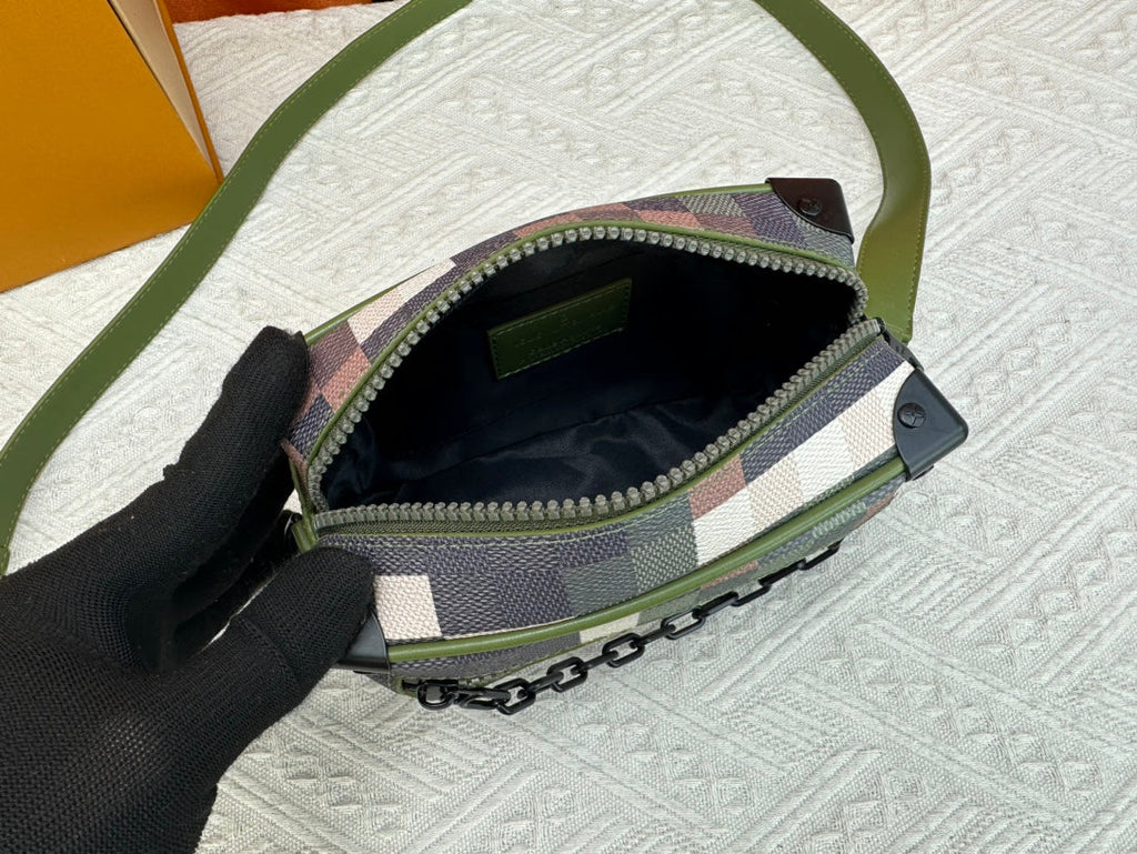 Elite Carryalls