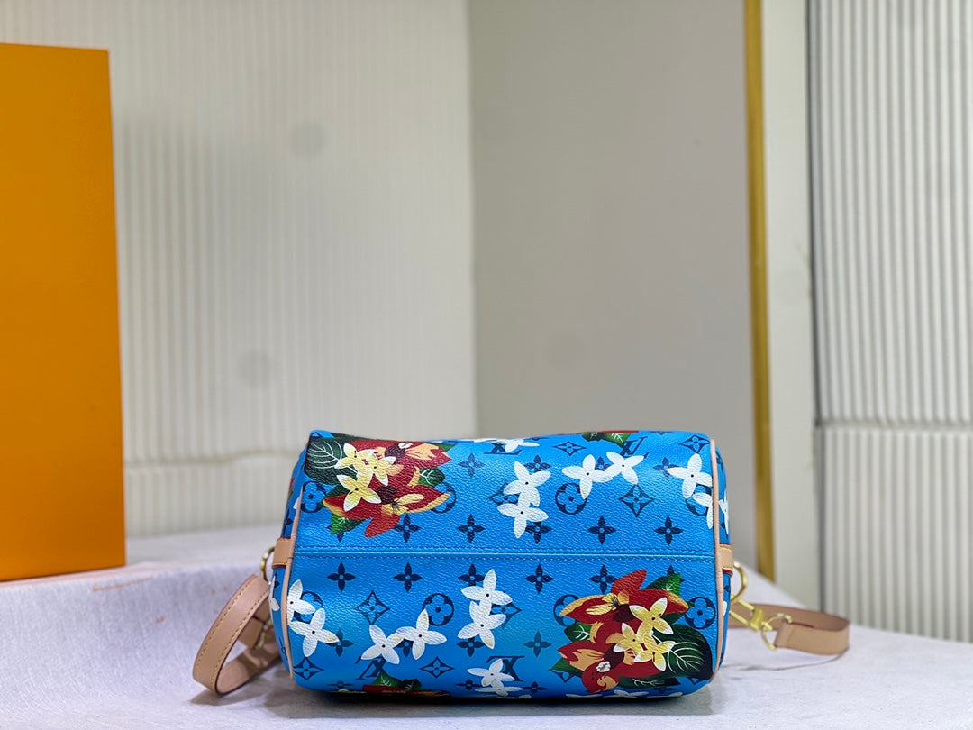 Elite Carryalls